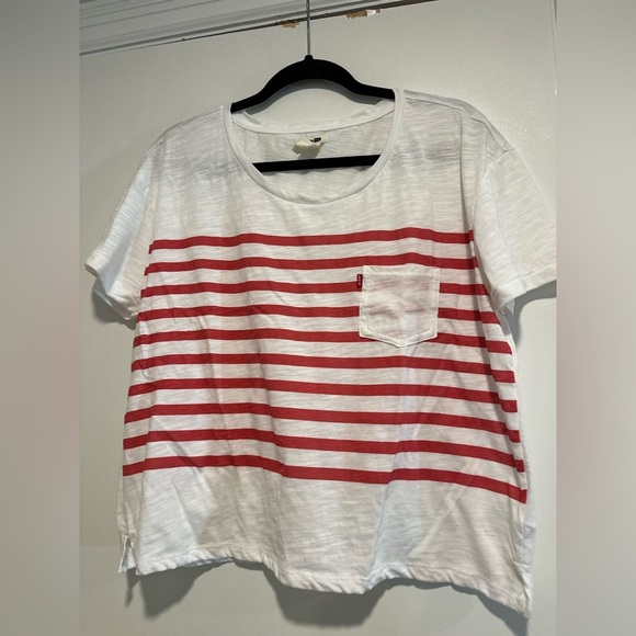 Levi’s Women’s Sz: L lightweight White Tee with Red Stripes. Flat Front Pocket. - Picture 1 of 7